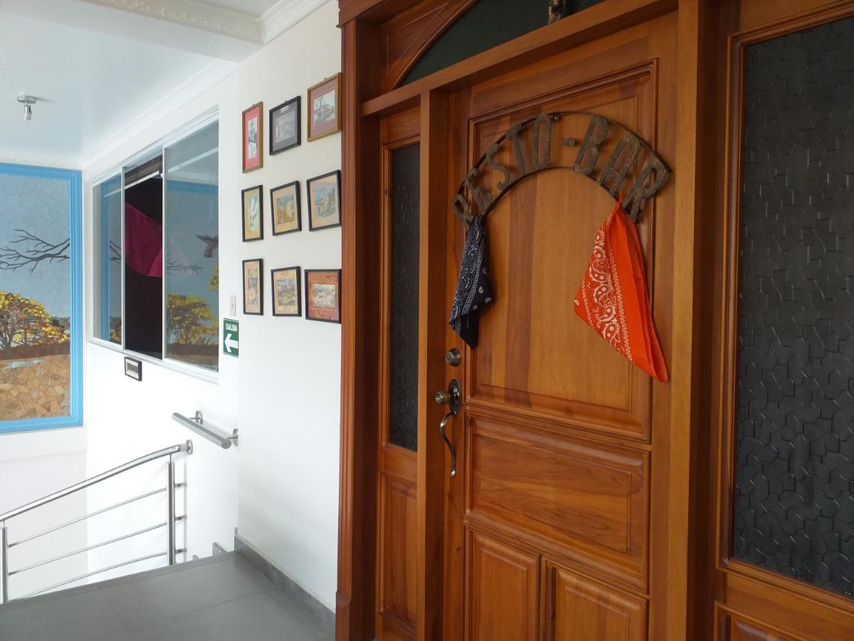 Hostal Resto - Bar "El Penon" Alausi Ngoại thất bức ảnh