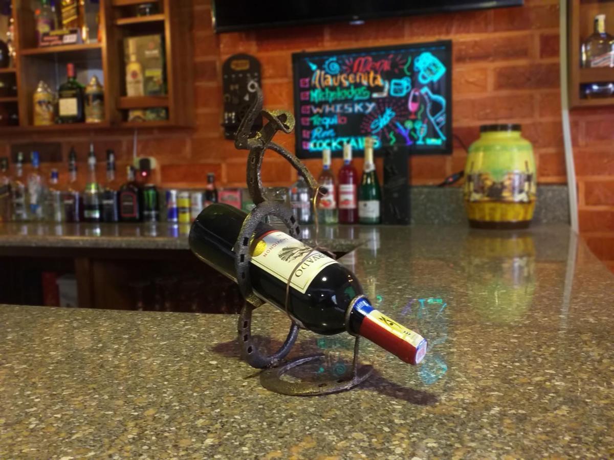 Hostal Resto - Bar "El Penon" Alausi Ngoại thất bức ảnh