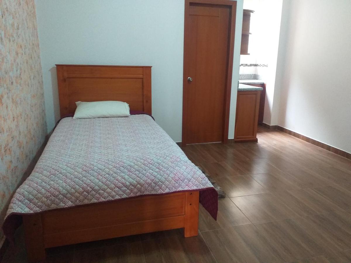 Hostal Resto - Bar "El Penon" Alausi Ngoại thất bức ảnh